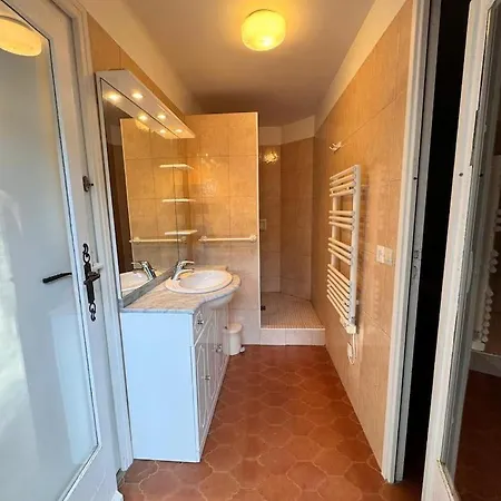 Apartamento La Ferme, Agreable En Pleine Nature Hyères
